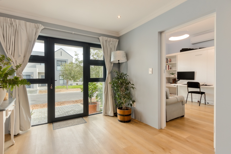 To Let 4 Bedroom Property for Rent in Aan de Wijnlanden Western Cape